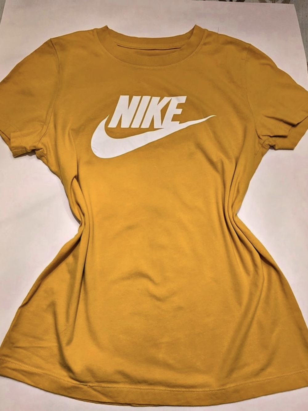 Nike Sportswear Essential Futura Icon T-Shirt Yellow